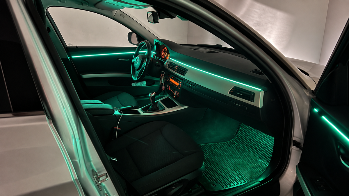 Dynamische Ambientebeleuchtung BMW 3er E90/E91/E92/E93 inkl. Einbau